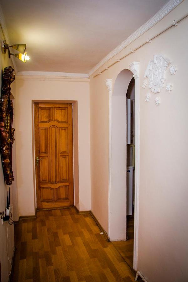 Apartment On Malaya Arnautskaya 21 Odesa Exterior photo